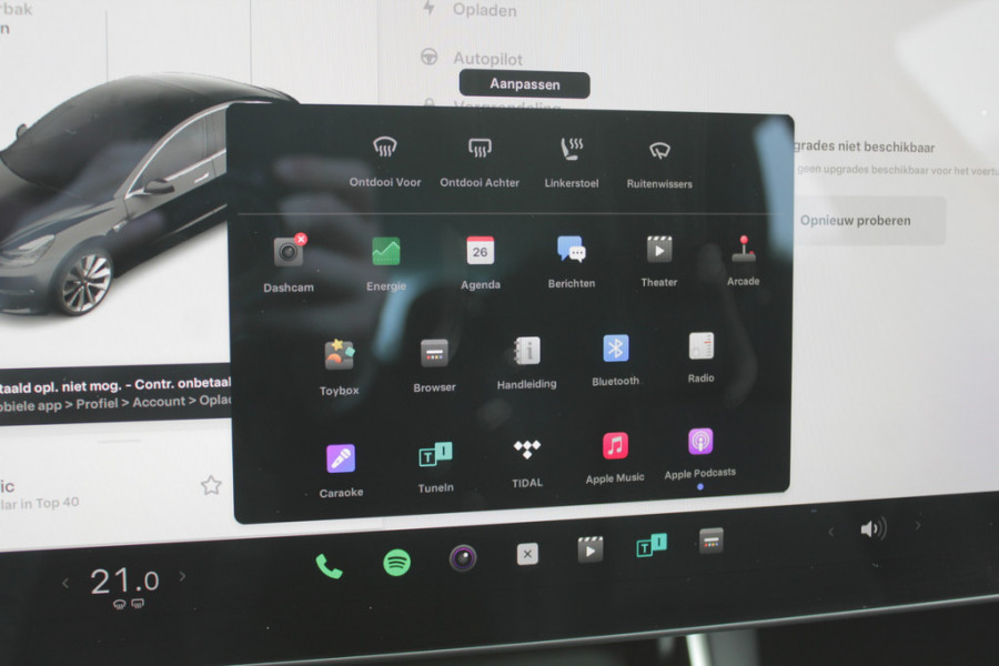 Tesla Model 3 Long Range AWD 75 kWh / Trekhaak / Autopilot / Panoramadak / Camera / Premium Audio / 19'' / Leder / Stoel+Stuurverwarming / ACC