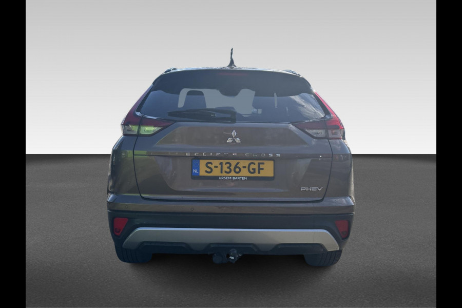 Mitsubishi Eclipse Cross 2.4 PHEV Special Edition | Heads-up display | TomTom icm Apple Carplay | trekhaak | All-seasons Fabrieksgarantie tot 2030!