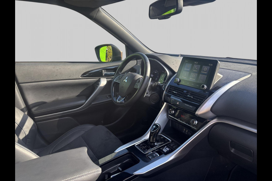 Mitsubishi Eclipse Cross 2.4 PHEV Special Edition | Heads-up display | TomTom icm Apple Carplay | trekhaak | All-seasons Fabrieksgarantie tot 2030!