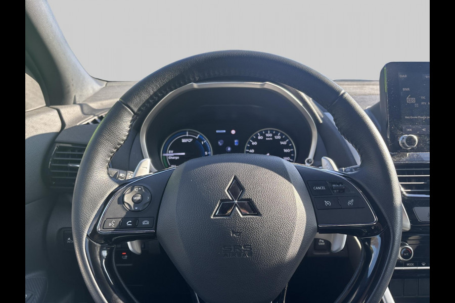 Mitsubishi Eclipse Cross 2.4 PHEV Special Edition | Heads-up display | TomTom icm Apple Carplay | trekhaak | All-seasons Fabrieksgarantie tot 2030!