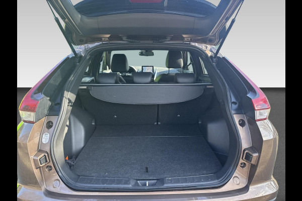 Mitsubishi Eclipse Cross 2.4 PHEV Special Edition | Heads-up display | TomTom icm Apple Carplay | trekhaak | All-seasons Fabrieksgarantie tot 2030!