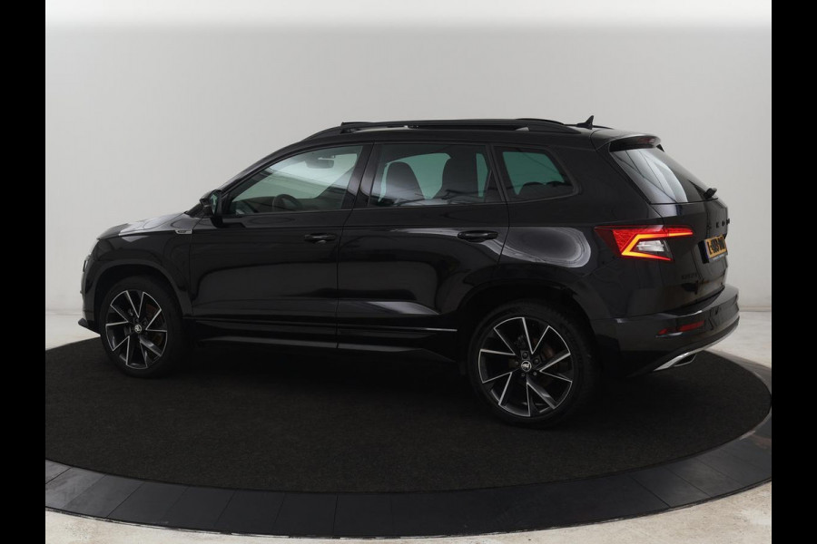 Škoda Karoq 1.5 TSI Sportline | Panoramadak | Stoelverwarming | Virtual Cockpit | Adaptive cruise | Canton Audio | Camera | File Assistent | Keyless | Side Assist | Full LED | Navigatie