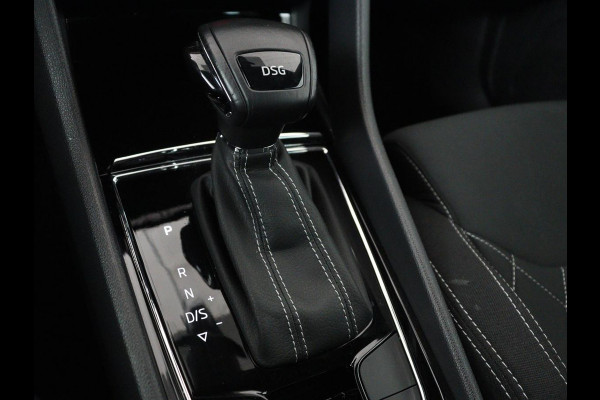 Škoda Karoq 1.5 TSI Sportline | Panoramadak | Stoelverwarming | Virtual Cockpit | Adaptive cruise | Canton Audio | Camera | File Assistent | Keyless | Side Assist | Full LED | Navigatie