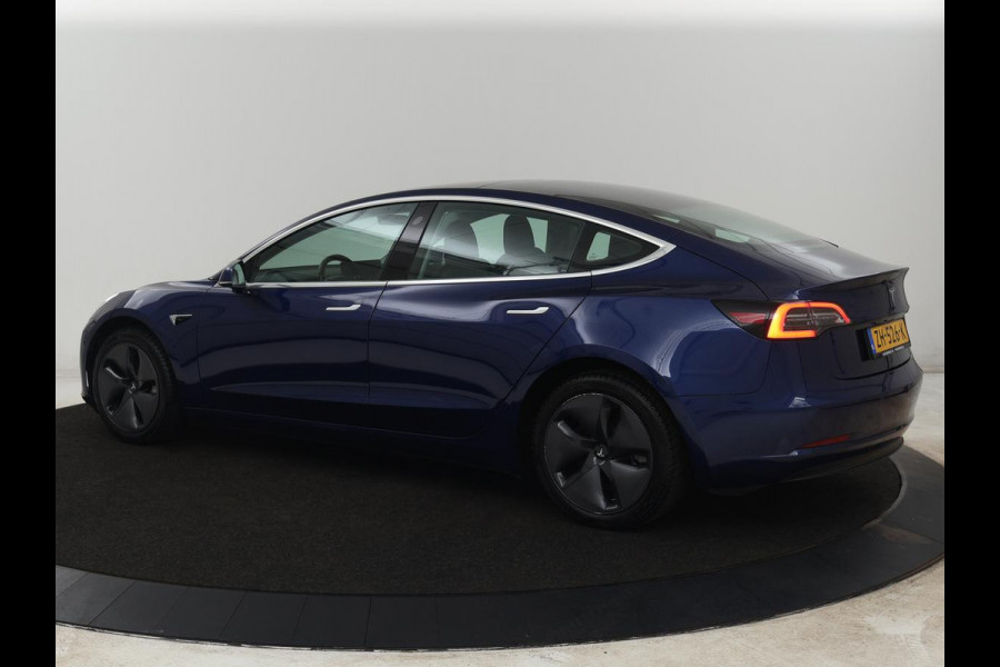 Tesla Model 3 Long Range RWD 75 kWh | SOH 100% | Panoramadak | Autopilot | Leder | Stoelverwarming | 360 Camera | Keyless | Full LED | Navigatie