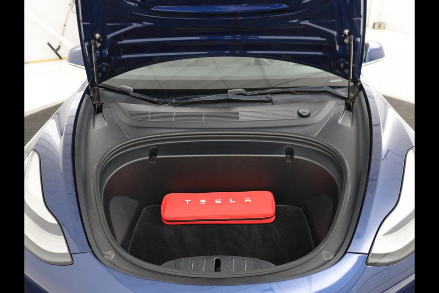 Tesla Model 3 Long Range RWD 75 kWh | SOH 100% | Panoramadak | Autopilot | Leder | Stoelverwarming | 360 Camera | Keyless | Full LED | Navigatie