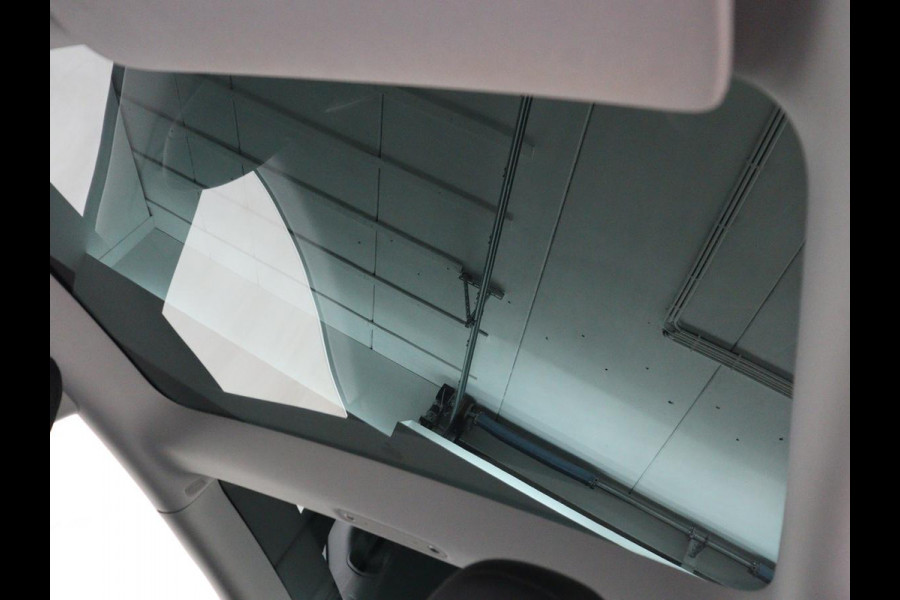 Tesla Model 3 Long Range RWD 75 kWh | SOH 100% | Panoramadak | Autopilot | Leder | Stoelverwarming | 360 Camera | Keyless | Full LED | Navigatie