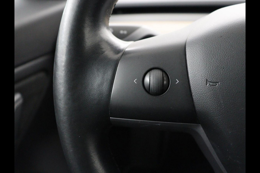 Tesla Model 3 Long Range RWD 75 kWh | SOH 100% | Panoramadak | Autopilot | Leder | Stoelverwarming | 360 Camera | Keyless | Full LED | Navigatie