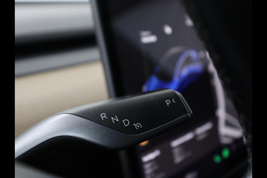 Tesla Model 3 Long Range RWD 75 kWh | SOH 100% | Panoramadak | Autopilot | Leder | Stoelverwarming | 360 Camera | Keyless | Full LED | Navigatie
