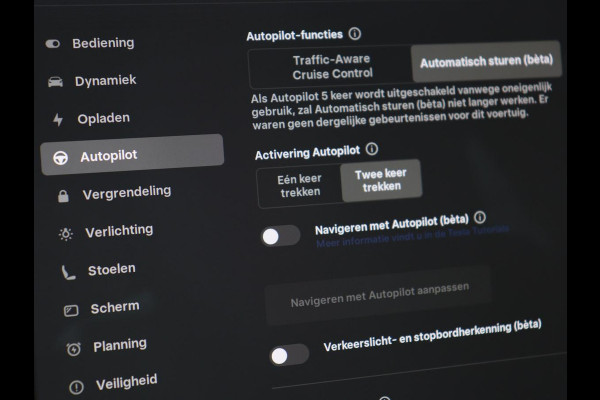 Tesla Model 3 Long Range RWD 75 kWh | SOH 100% | Panoramadak | Autopilot | Leder | Stoelverwarming | 360 Camera | Keyless | Full LED | Navigatie