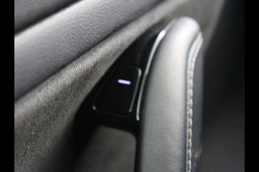 Tesla Model 3 Long Range RWD 75 kWh | SOH 100% | Panoramadak | Autopilot | Leder | Stoelverwarming | 360 Camera | Keyless | Full LED | Navigatie