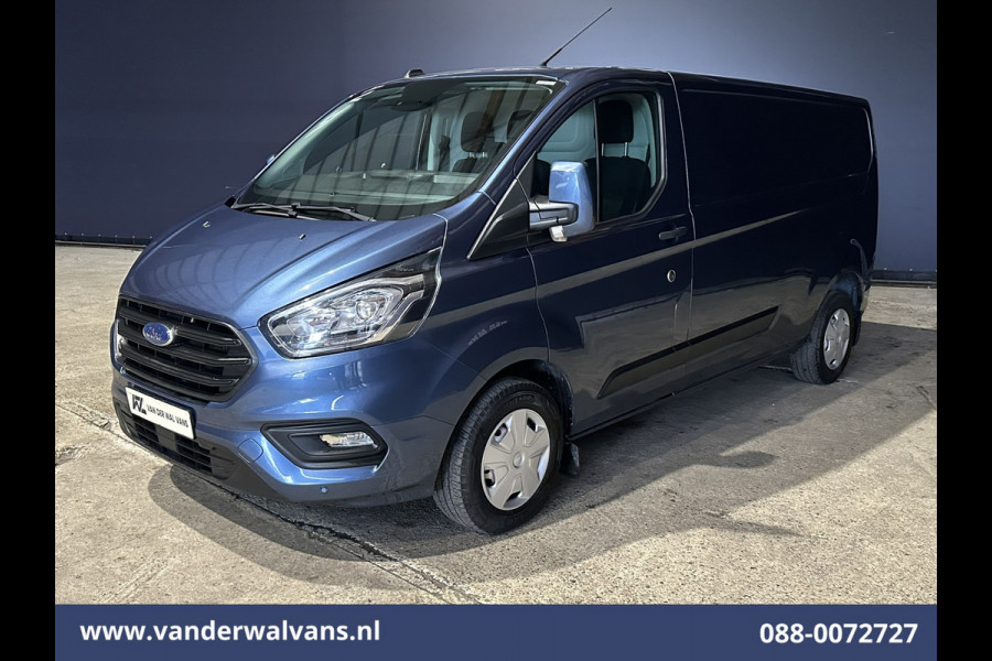 Ford Transit Custom 2.0 TDCI 131pk L2H1 Euro6 Airco | Camera | LED | Cruisecontrol | Verwarmde voorruit Parkeersensoren, Bijrijdersbank, 2800kg trekvermogen
