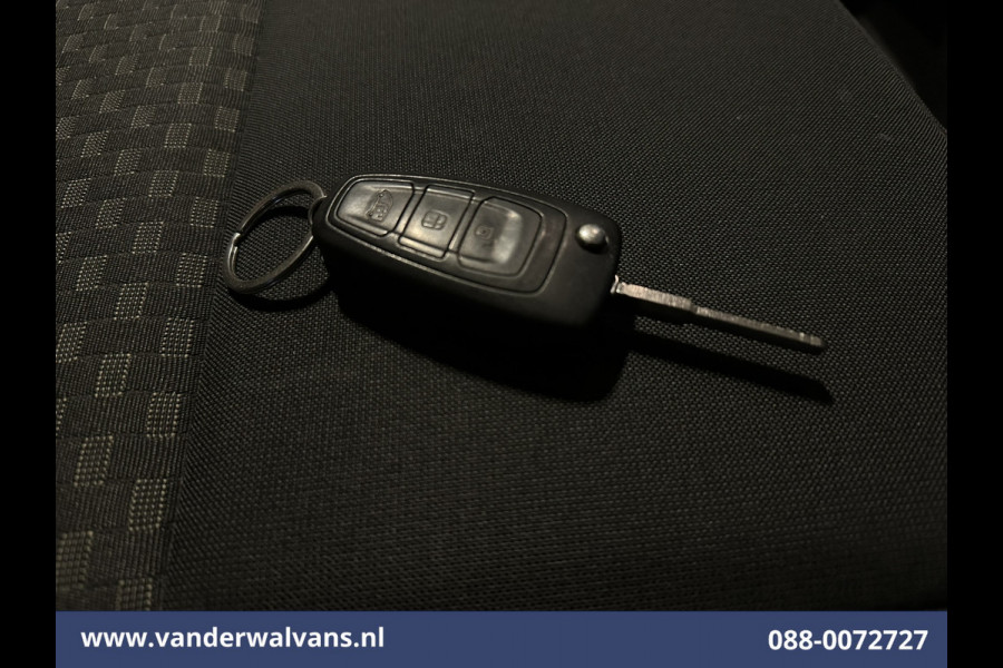 Ford Transit Custom 2.0 TDCI 131pk L2H1 Euro6 Airco | Camera | LED | Cruisecontrol | Verwarmde voorruit Parkeersensoren, Bijrijdersbank, 2800kg trekvermogen