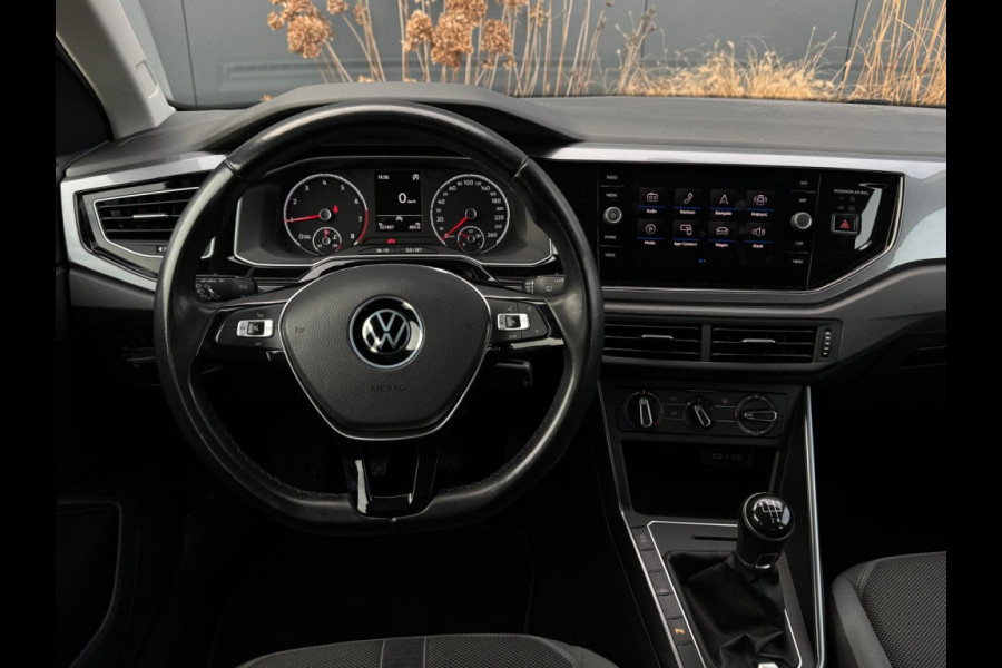 Volkswagen Polo 1.0 TSI Highline NAVI AIRCO SPORTVELGEN PDC ELEK PAKKET
