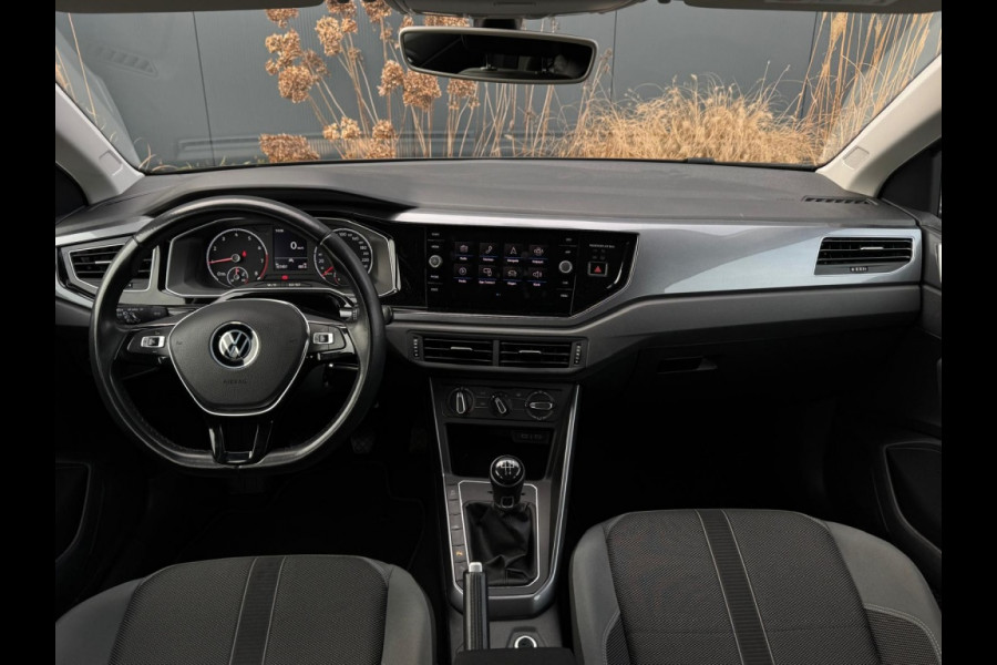 Volkswagen Polo 1.0 TSI Highline NAVI AIRCO SPORTVELGEN PDC ELEK PAKKET