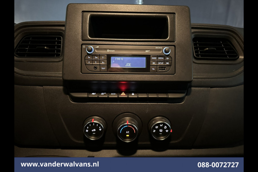 Renault Master 2.3 dCi 146pk Bakwagen 232cm Hoog Laadklep Zijdeur Euro6 Airco | LED | Lat om Lat Betimmering Cruisecontrol, Bijrijdersbank