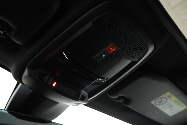 Peugeot 208 1.2 PureTech GT Pack Digital dash, Panorama, GT line, Airco,