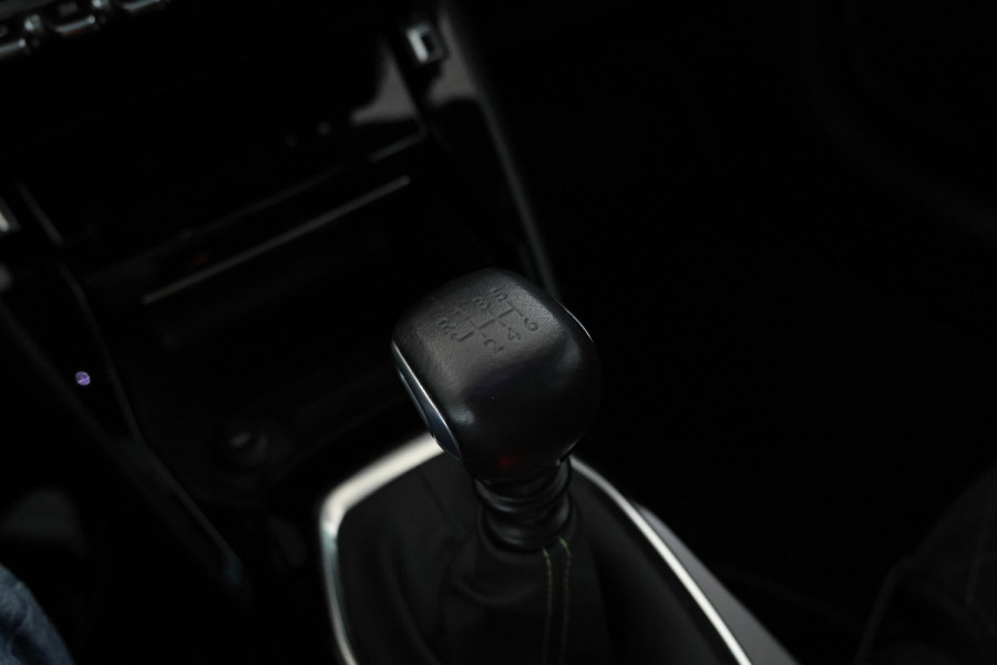 Peugeot 208 1.2 PureTech GT Pack Digital dash, Panorama, GT line, Airco,