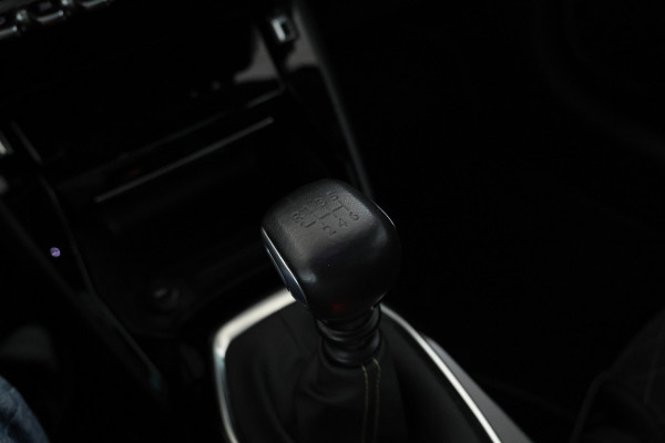 Peugeot 208 1.2 PureTech GT Pack Digital dash, Panorama, GT line, Airco,