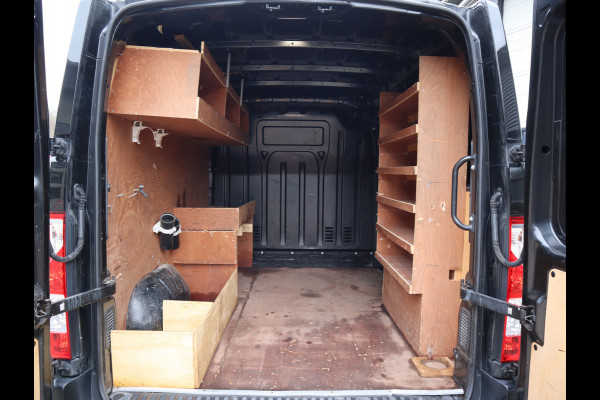 Renault Master 2.3 dCi 136pk Euro 6 L1H1 Imperiaal - Trekhaak - Camera - Navi