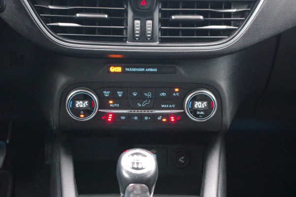 Ford FOCUS Wagon 1.0 EcoBoost 126 PK Titanium BNS, Adap. Cruise Control, Stuur- & Stoelverwarming, Camera
