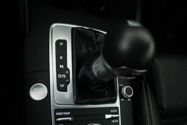 Audi A3 Limousine 1.5 TFSI CoD Sport Lease Edition (AUTOMAAT, CRUISE CONTROL, NAVIGATIE, LEER, PARKEERSENSOREN)
