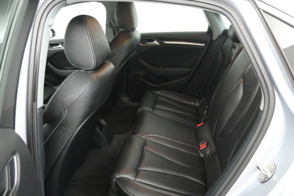 Audi A3 Limousine 1.5 TFSI CoD Sport Lease Edition (AUTOMAAT, CRUISE CONTROL, NAVIGATIE, LEER, PARKEERSENSOREN)