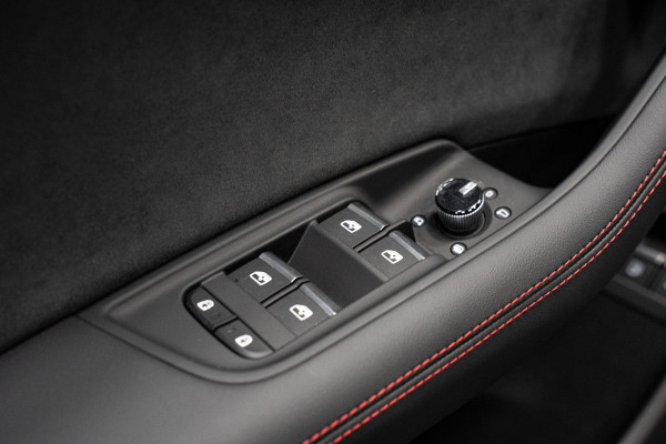 Audi Q8 60 TFSI e quattro Pro Line S Competition *Nardo Grijs (EXCLUSIVE) / Bang & Olufsen Advanced / Massage + Ventilatie / AWD-Besturing / Panorama / Soft-Close*