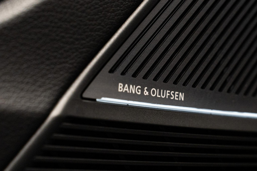 Audi Q8 60 TFSI e quattro Pro Line S Competition *Nardo Grijs (EXCLUSIVE) / Bang & Olufsen Advanced / Massage + Ventilatie / AWD-Besturing / Panorama / Soft-Close*