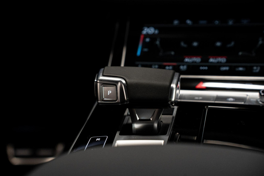 Audi Q8 60 TFSI e quattro Pro Line S Competition *Nardo Grijs (EXCLUSIVE) / Bang & Olufsen Advanced / Massage + Ventilatie / AWD-Besturing / Panorama / Soft-Close*