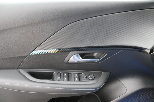 Peugeot 208 1.2 Allure*AUTOM.*ECC*CRUISE*NAVI*HAAK*CAM*CARPLAY