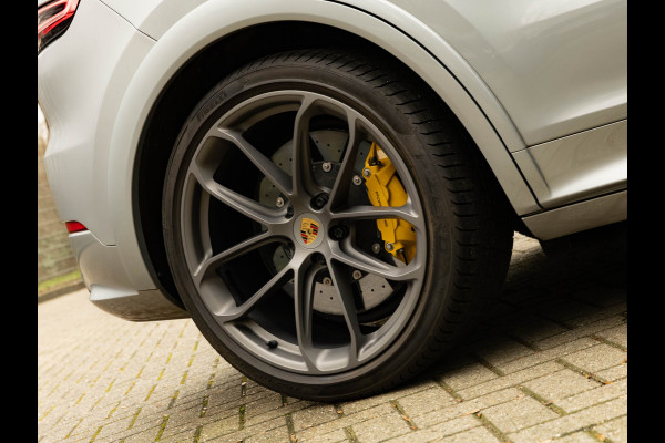 Porsche Cayenne Coupé 4.0 Turbo S E-Hybrid - Pano - PCCB - Carbon Design Pakket - Head-Up - Luchtvering