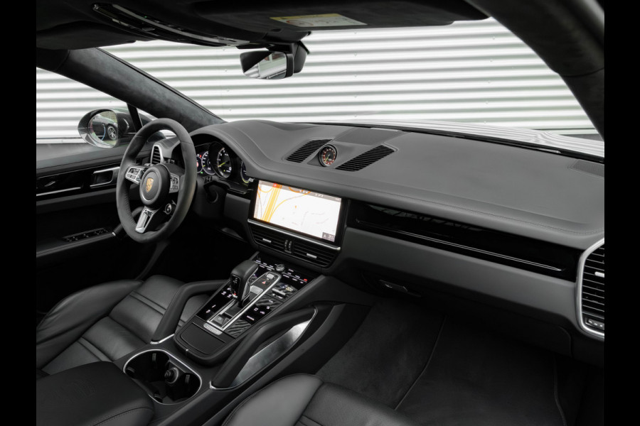 Porsche Cayenne Coupé 4.0 Turbo S E-Hybrid - Pano - PCCB - Carbon Design Pakket - Head-Up - Luchtvering