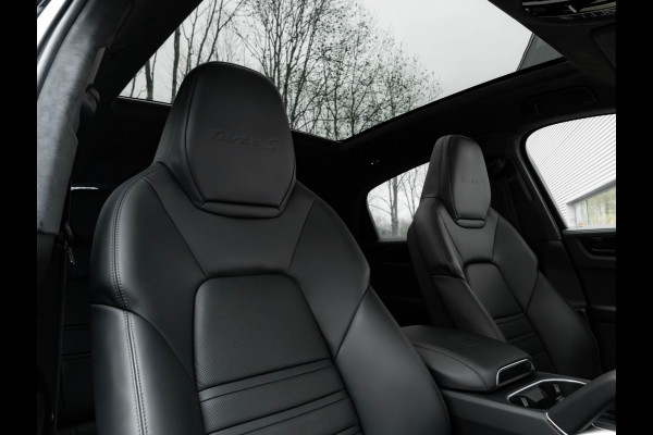 Porsche Cayenne Coupé 4.0 Turbo S E-Hybrid - Pano - PCCB - Carbon Design Pakket - Head-Up - Luchtvering