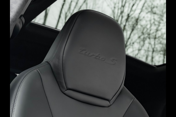 Porsche Cayenne Coupé 4.0 Turbo S E-Hybrid - Pano - PCCB - Carbon Design Pakket - Head-Up - Luchtvering