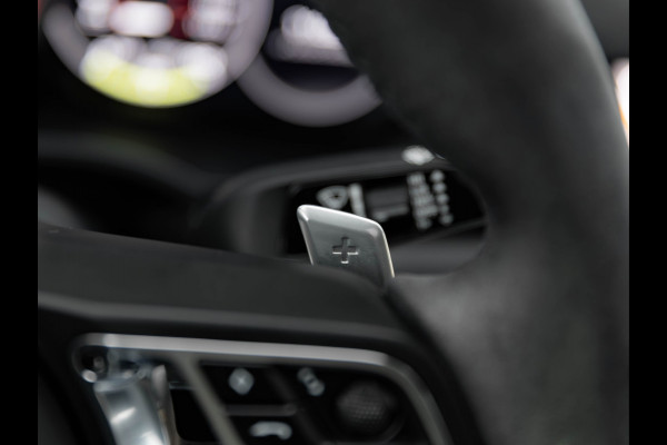 Porsche Cayenne Coupé 4.0 Turbo S E-Hybrid - Pano - PCCB - Carbon Design Pakket - Head-Up - Luchtvering