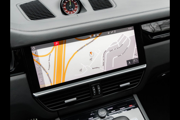 Porsche Cayenne Coupé 4.0 Turbo S E-Hybrid - Pano - PCCB - Carbon Design Pakket - Head-Up - Luchtvering