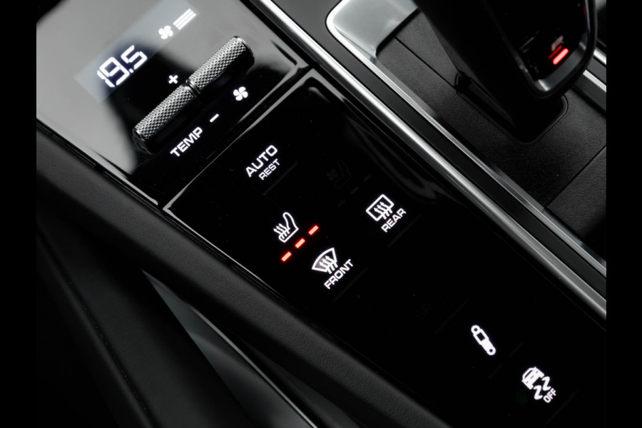 Porsche Cayenne Coupé 4.0 Turbo S E-Hybrid - Pano - PCCB - Carbon Design Pakket - Head-Up - Luchtvering