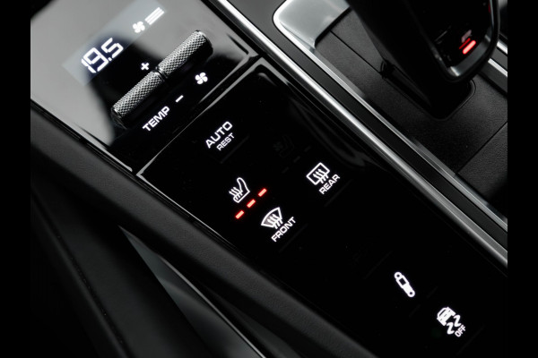 Porsche Cayenne Coupé 4.0 Turbo S E-Hybrid - Pano - PCCB - Carbon Design Pakket - Head-Up - Luchtvering