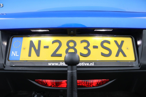 Peugeot 208 1.2 Allure*AUTOM.*ECC*CRUISE*NAVI*HAAK*CAM*CARPLAY