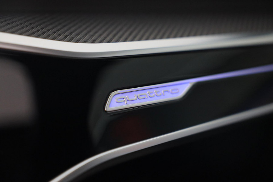 Audi A6 Avant 55 TFSI e Quattro RS6 Look / Head Up / Carbon / Leder / Memory / Acc / F1 / Lane Assist / Open Pano / 20 Inch