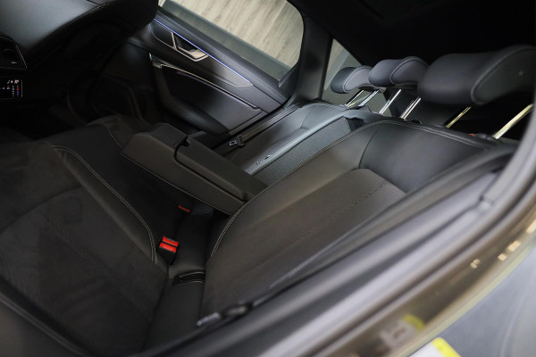 Audi A6 Avant 55 TFSI e Quattro RS6 Look / Head Up / Carbon / Leder / Memory / Acc / F1 / Lane Assist / Open Pano / 20 Inch