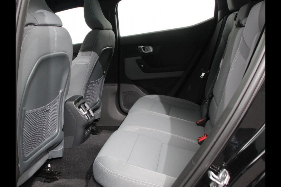 Polestar 2 Long Range Dual Motor 408pk Launch Edition 78kWh | Navigatie | Verwarmde stoelen | Led | Cruise Control | Lichtmetalen velgen | Climate control | Camera