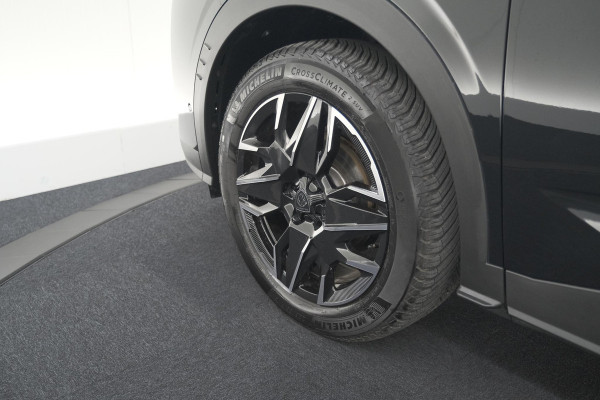 Peugeot 3008 1.2 Hybrid 136 GT | Panoramadak | 360 Camera | Stoelverwarming | Elektrische Kofferklep | Allseason Banden