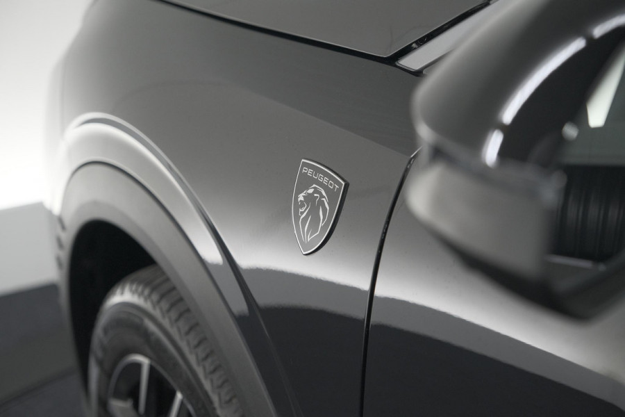 Peugeot 3008 1.2 Hybrid 136 GT | Panoramadak | 360 Camera | Stoelverwarming | Elektrische Kofferklep | Allseason Banden