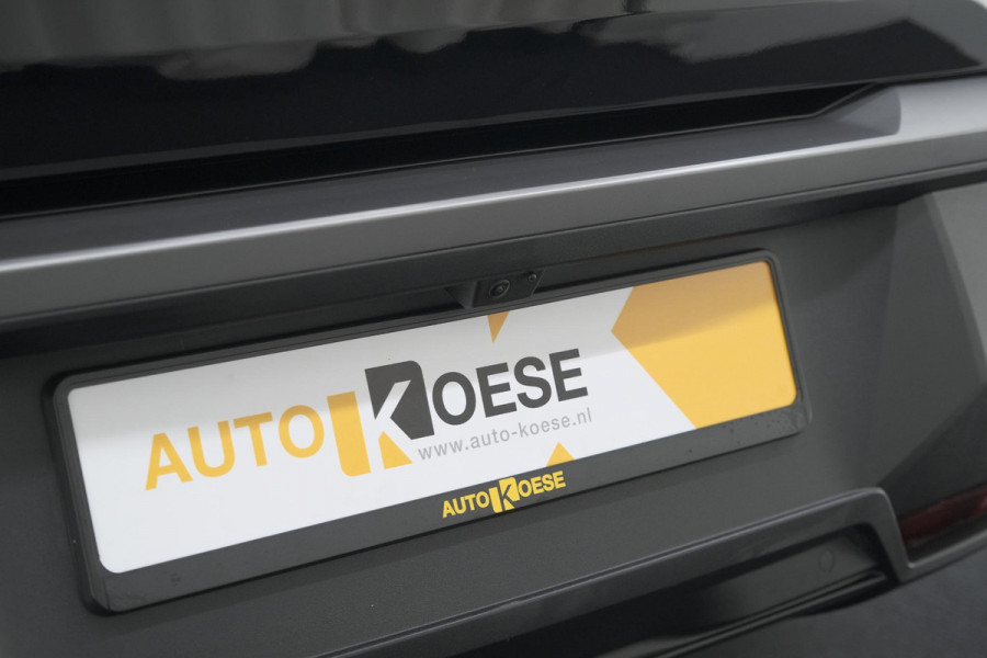 Peugeot 3008 1.2 Hybrid 136 GT | Panoramadak | 360 Camera | Stoelverwarming | Elektrische Kofferklep | Allseason Banden