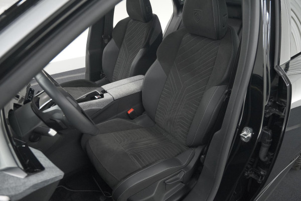 Peugeot 3008 1.2 Hybrid 136 GT | Panoramadak | 360 Camera | Stoelverwarming | Elektrische Kofferklep | Allseason Banden