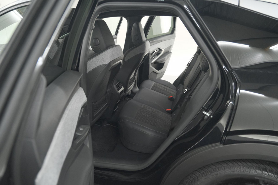 Peugeot 3008 1.2 Hybrid 136 GT | Panoramadak | 360 Camera | Stoelverwarming | Elektrische Kofferklep | Allseason Banden