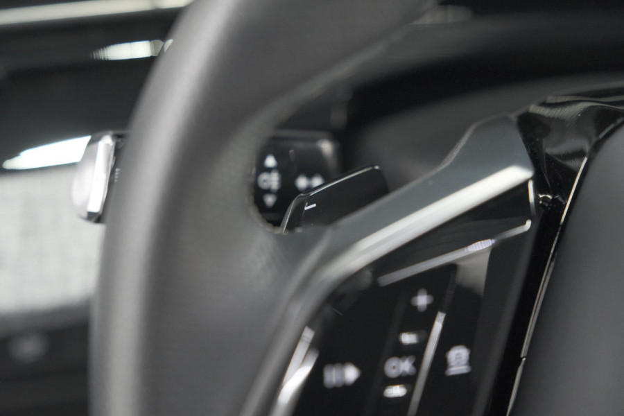 Peugeot 3008 1.2 Hybrid 136 GT | Panoramadak | 360 Camera | Stoelverwarming | Elektrische Kofferklep | Allseason Banden