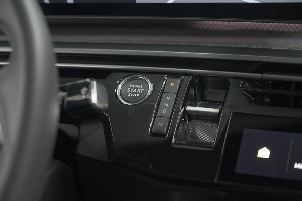 Peugeot 3008 1.2 Hybrid 136 GT | Panoramadak | 360 Camera | Stoelverwarming | Elektrische Kofferklep | Allseason Banden