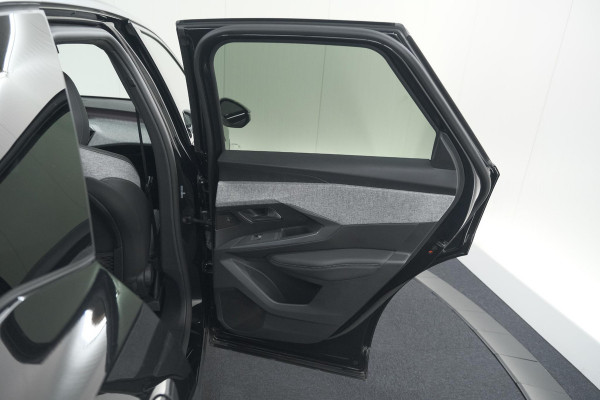 Peugeot 3008 1.2 Hybrid 136 GT | Panoramadak | 360 Camera | Stoelverwarming | Elektrische Kofferklep | Allseason Banden